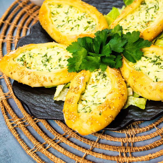Käsefatayer – Orientalische Teigtaschen mit Käse