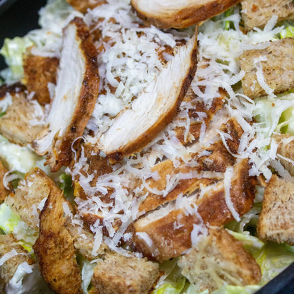 Caesar Salad mit gegrilltem Hähnchen