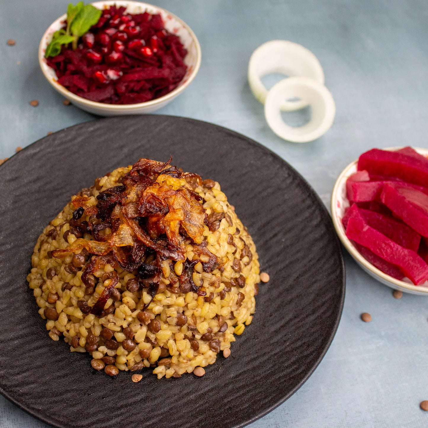 Mujaddara – Traditionelle Linsen mit Bulgur