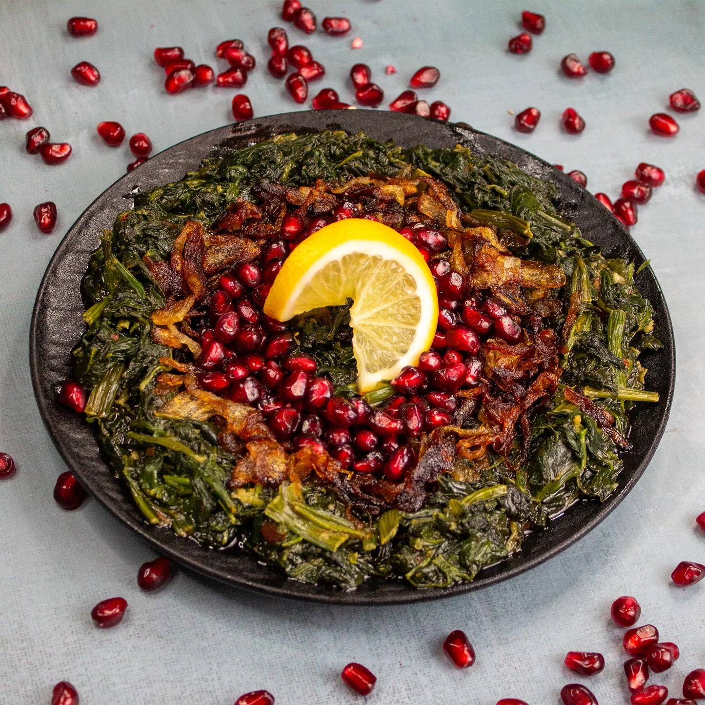 Syrischer Spinat mit Koriander und Granatapfelsirup