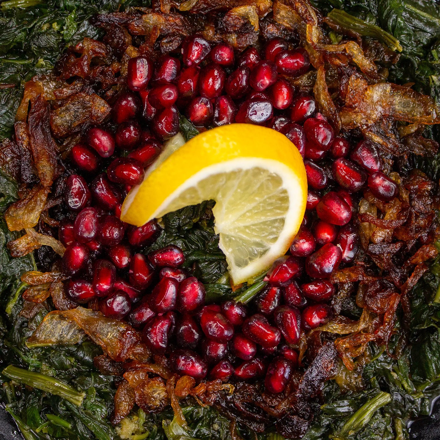 Syrischer Spinat mit Koriander und Granatapfelsirup