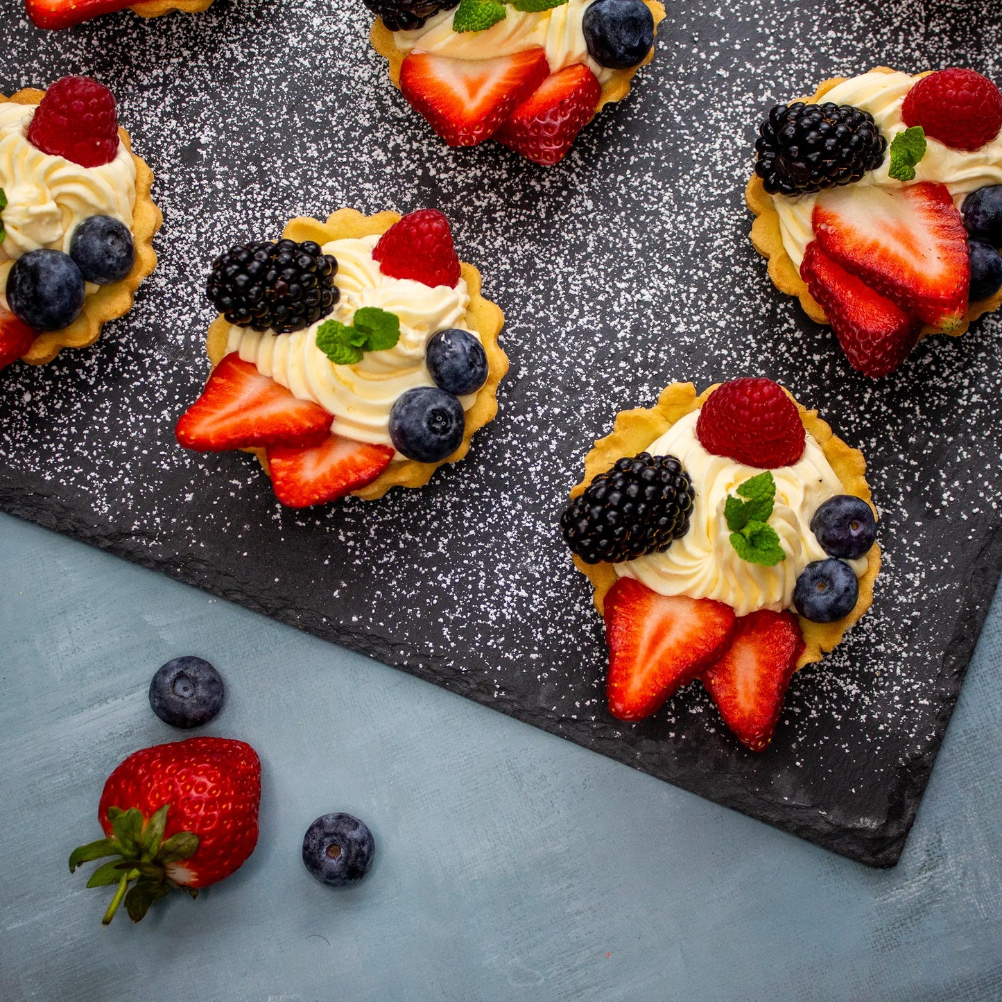 obsttarte, fruchttarte, dessert, kuchen, obstkuchen, catering, frische-fruechte, suessspeise